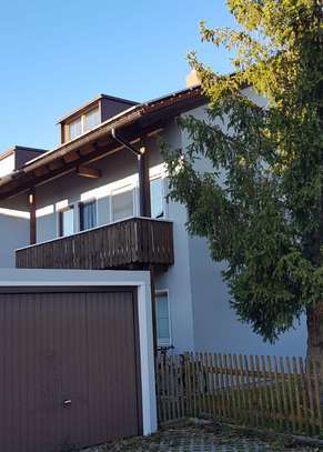 Stilvolle, neuwertige 3-Zimmer-Wohnung mit Balkon in Freimann, München