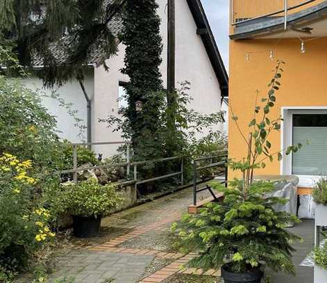 Mehrfamilienhaus im Doppelpack mit Blick ins Grüne, Mietsteigerungen inklusive