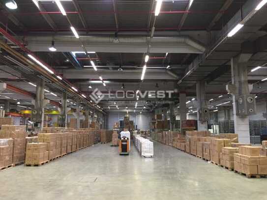 Logistikflächen in Neuss-Uedesheim / 12.000 - 21.000 m² / 32 Rampen / 33.000 Palettenstellplätze