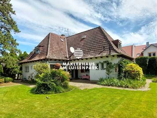 Freistehendes Einfamilienhaus mit traumhaften Garten in Südwestausrichtung