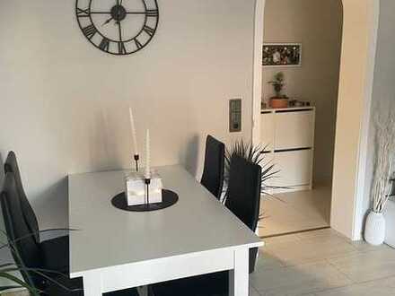 Modernisierte 2-Zimmer-Wohnung mit Balkon und Einbauküche in Sachsenheim