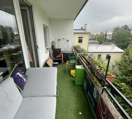 Eindrucksvolles Apartment mit Balkon