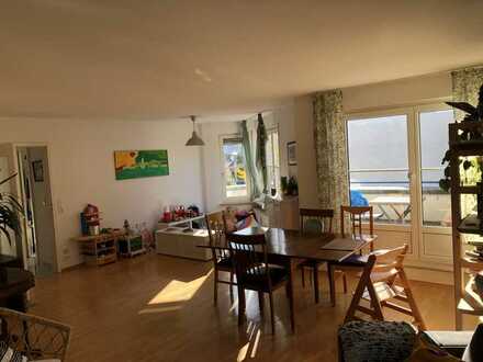 Stilvolle 5,5-Zimmer- Maisonette Wohnung in Stuttgart-Vaihingen mit 4 Balkönen + Garage