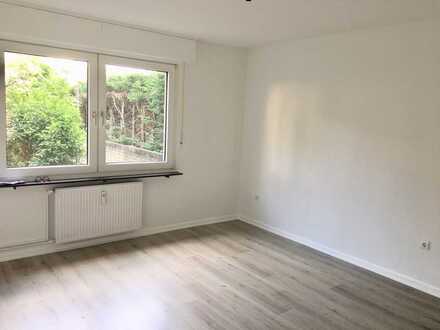 Ansprechende 3,5-Zimmer-EG-Wohnung zur Miete in Duisburg, Neumühl