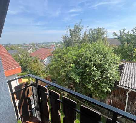 Attraktive 3,5-Zimmer-Wohnung mit Balkon und EBK in Kuppenheim