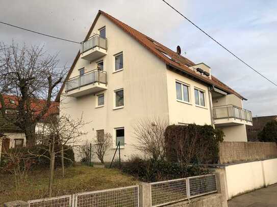 Rundum sorglos: gepflegte Maisonette-Wohnung mit Stellplatz, Balkon, Loggia, Küche...