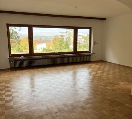 5-Zimmer-EG-Wohnung mit Terrasse in Bubenreuth