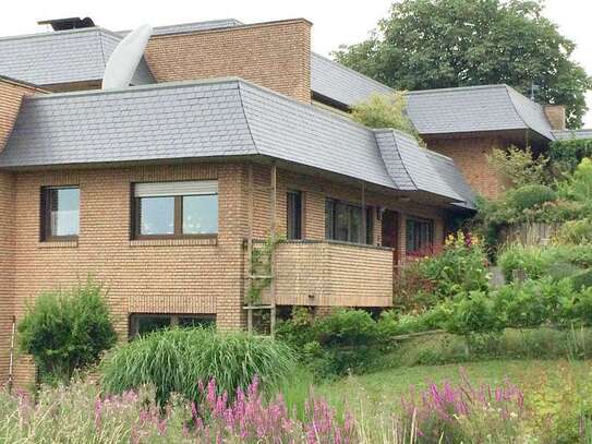 Ruhige 2-Zi. Wohnung im Grünen direkt am Ortsrand mit schöner Aussicht