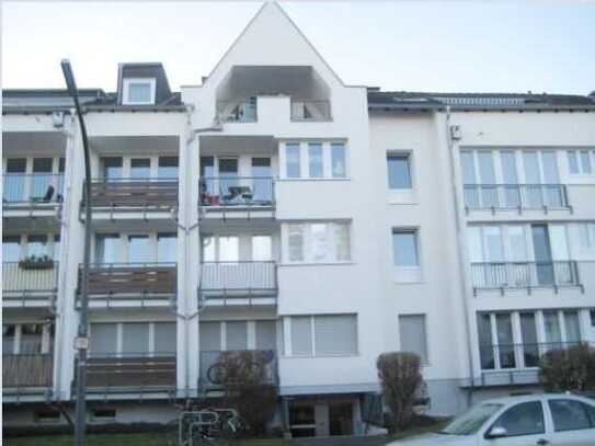 Top Lage !! Köln-Bayenthal, ruhig und zentral gelegene 3-Zimmer-Wohnung mit großzügigem Balkon.