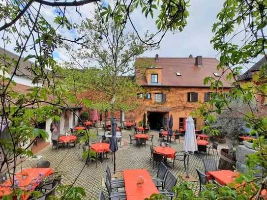 Restaurant in zentraler Lage mit wunderschönem Biergarten