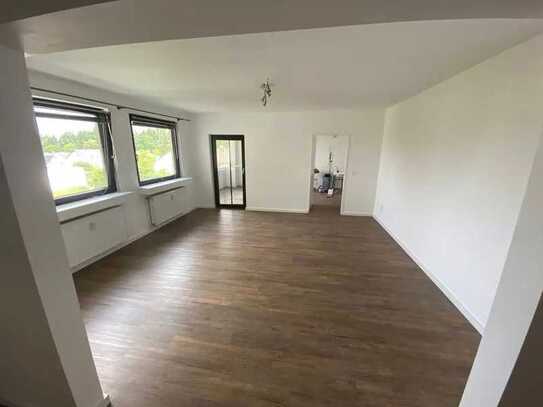 Wunderschöne renovierte 3-Zimmer-Wohnung mit Balkon und Einbauküche in Neustadt am Rübenberge