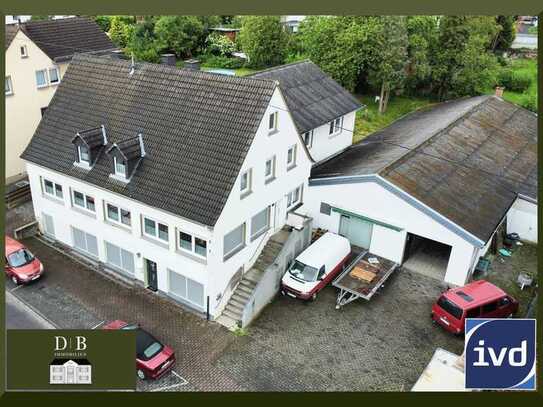 Hier sind der Fantasie keine Grenzen gesetzt!
Mehrfamilienhaus mit großzügigem Grundstück und Halle