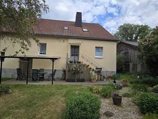 Einfamilienhaus mit großem Grundstück und Nebengelass in ruhiger und idyllischer Lage in Schlagenthi