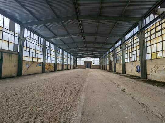 Kaltlagerhalle in 04288 Leipzig mit Strom und Wasser