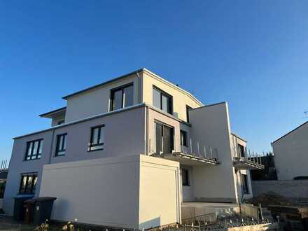 *** TOP 3 Zimmerwohnung mit Balkon in bester Lage von Bergisch Gladbach Schildgen***