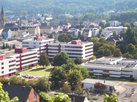 Büro-/ Praxiseinheit im EG auf dem Sprengnetter Campus mit eigenen Parkplätzen!