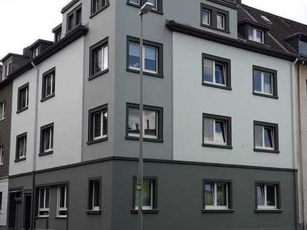 Modernisierte 2,5-Zimmer-Wohnung mit Einbauküche in Duisburg-Meiderich