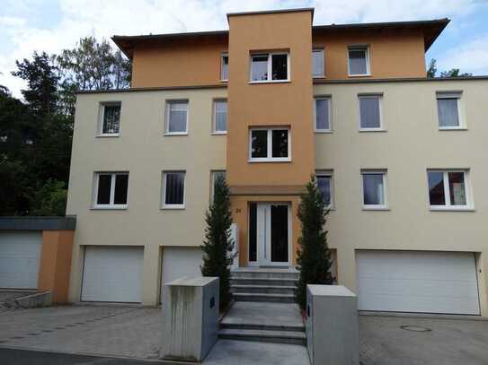 Geschmackvolle 4-Raum-Wohnung mit Terrasse und Einbauküche in Zirndorf-OT Weiherhof