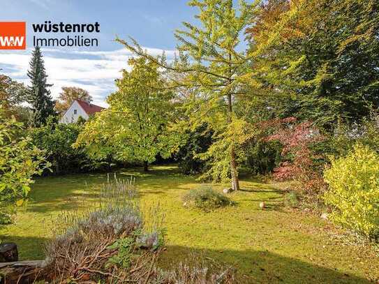 Familien-Idylle mit Turmzimmer auf zurückgesetzt gelegenem Traumgrundstück in Toplage von Dahlem