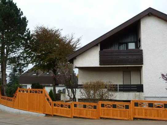 Großes Einfamilienhaus / Family Home in Ortsrandlage Weil der Stadt