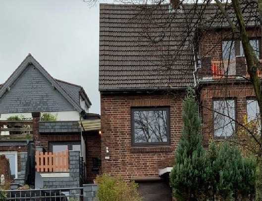 Düsseldorf-Unterbach: 2-Zimmerwohnung mit Terrasse