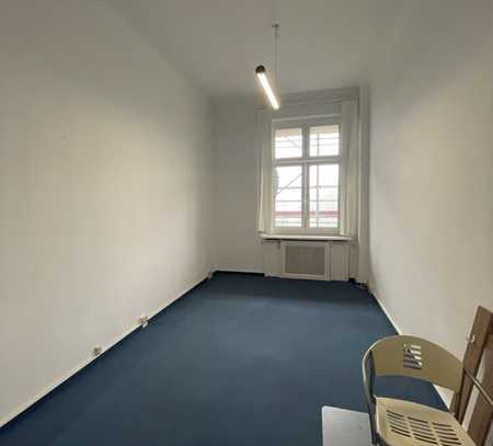 Helles Altbau-Einzelbüro am Olivaer Platz