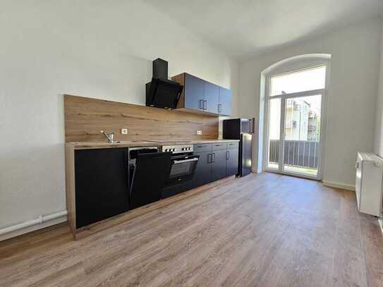 Frisch sanierte 2-Zimmer mit Einbauküche warten auf einen neuen Mieter!