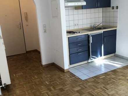 Klein aber gemütlich 1-Zi.-Appartement mit EBK in Esslingen