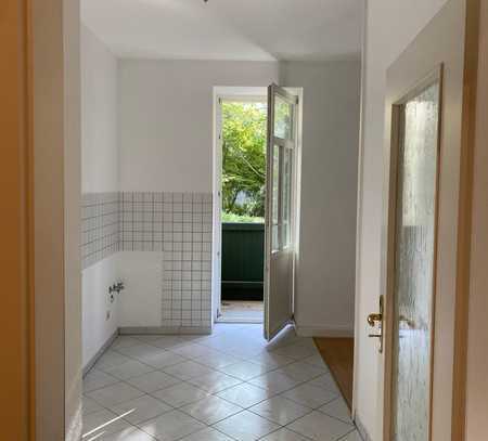 Singlewohnung im Hochparterre, Nähe UNI & Pragerstraße, ruhig, Balkon,