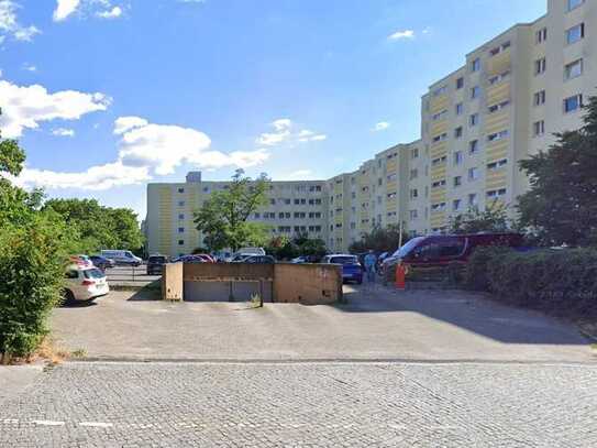 Vermietete 1-Zimmer-Wohnung mit Tiefgaragenstellplatz und Balkon