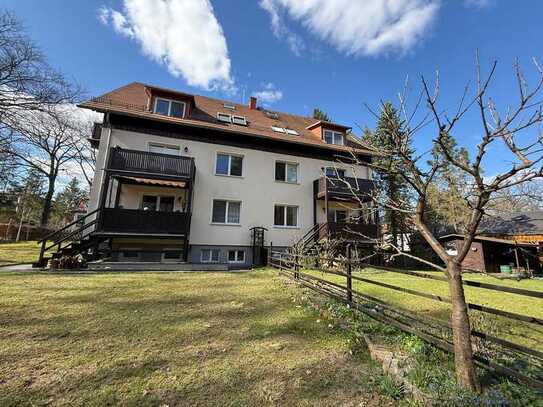 Traumhafte 3-Zimmer-Wohnung mit Parkett und Balkon – Ihr Rückzugsort im Grünen!