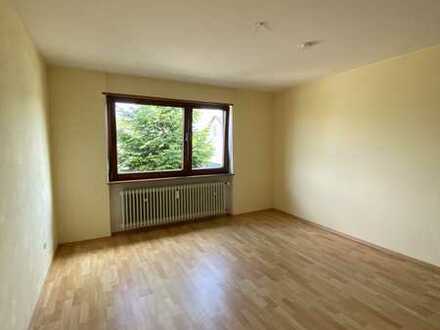 Helle, gepflegte 3.5-Zimmer-Wohnung mit Balkon zur Miete in Hochspeyer