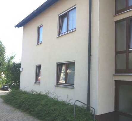 3-Zi. Wohnung mit Balkon und Garage !!! Besichtigung 23.11.!!!