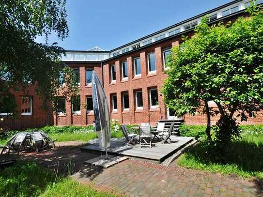 Büro-/Praxisfläche am idyllischen Stadtgraben mit Terrasse