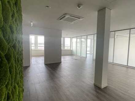 Vollklimatisierte Penthouse Büroflächen im 4. OG im SALUTEM Heidelberg - umliegende Dachterrasse