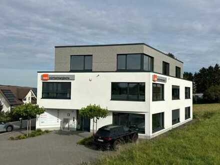 Moderne Bürofläche in repräsentativem Neubau in Top-Lage von Neuenrade zu vermieten!