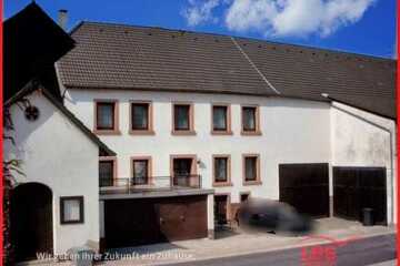 Bauernhaus mit Terrasse,Scheune, Stall, Garage, Garten