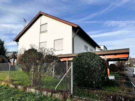 Renovierungsbedürftiges Zweifamilienhaus mit tollem Garten (2x 3 Zimmer Wohnungen )