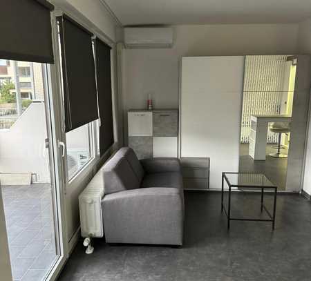 Neuwertige 1-Raum-Wohnung mit Balkon und Einbauküche in Aachen