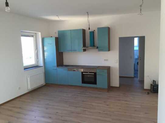 Dortmund Asseln ! Moderne, wertige 2 Zimmer 42m² DG Wohnung ! Wände mit Feinputz, neues Bad, EBK !