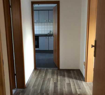 Charmante DG-Wohnung in 51375 Leverkusen – 2 Zimmer + Einbauküche