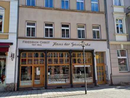 Drei-Zimmer-Wohnung im Zentrum!