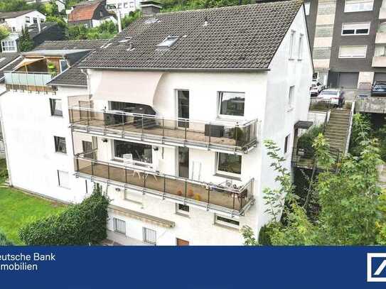 Außergewöhnliches Zweifamilienhaus mit viel Platz!