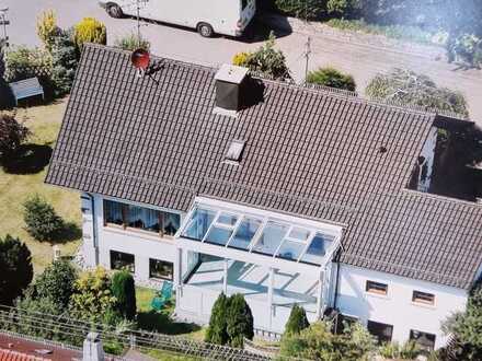 Familientraum in ruhiger Lage! Freistehendes Einfamilienhaus mit Garten und Doppelgarage
