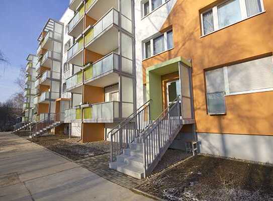 3 Räume ... ganz unten mit Dusche + Balkon!