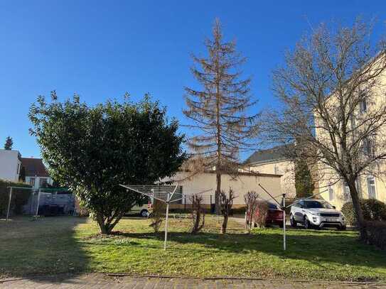 * Sanierter Altbau, Wohnung mit großem Wohnzimmer, ID 6385 *