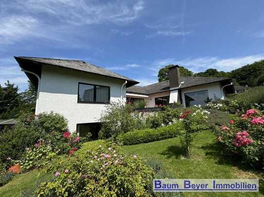 Einmaliges Architektenhaus mit Einliegerwohnung und traumhaftem Blick im Wieterviertel von Northeim