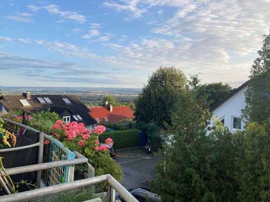 Ruhig gelegene Wohnung mit schönem Weitblick zu vermieten