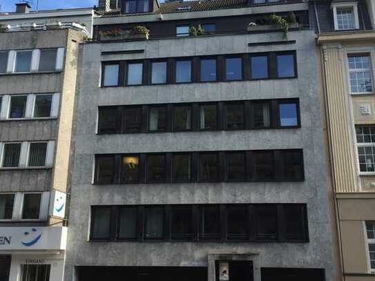 Ca. 143 m² moderne Bürofläche (4 Zimmer) auf der 2. Etage in der Wilhelmstr. in Aachen zu vermieten.