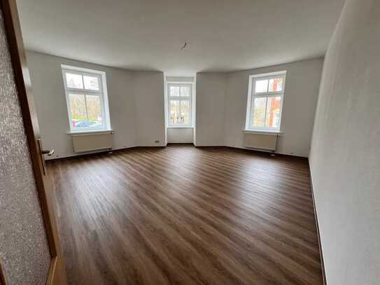 Erstbezug nach Sanierung: Attraktive 2-Zimmer-EG-Wohnung in Löbau